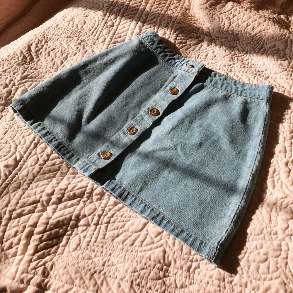 denim skirt